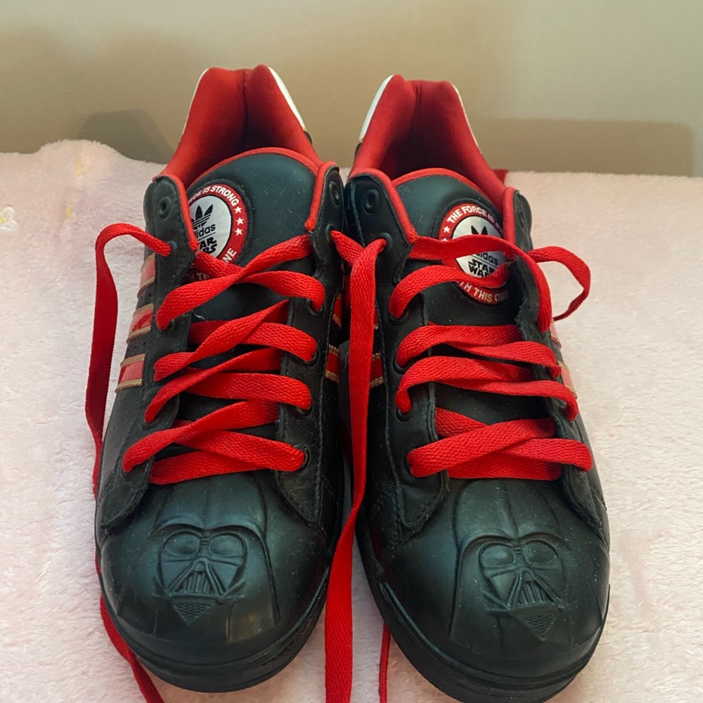 adidas darth Vader men’s